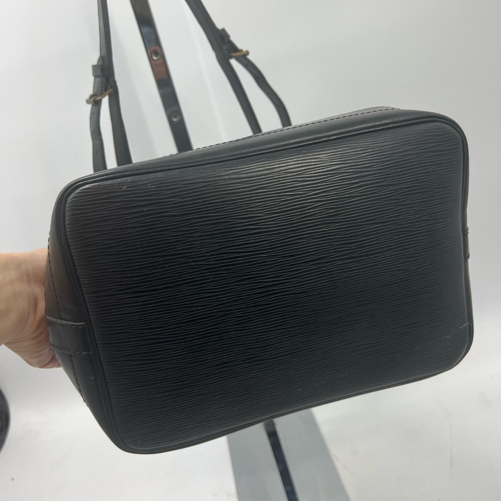 Louis Vuitton Epi Note Draw String - image 4